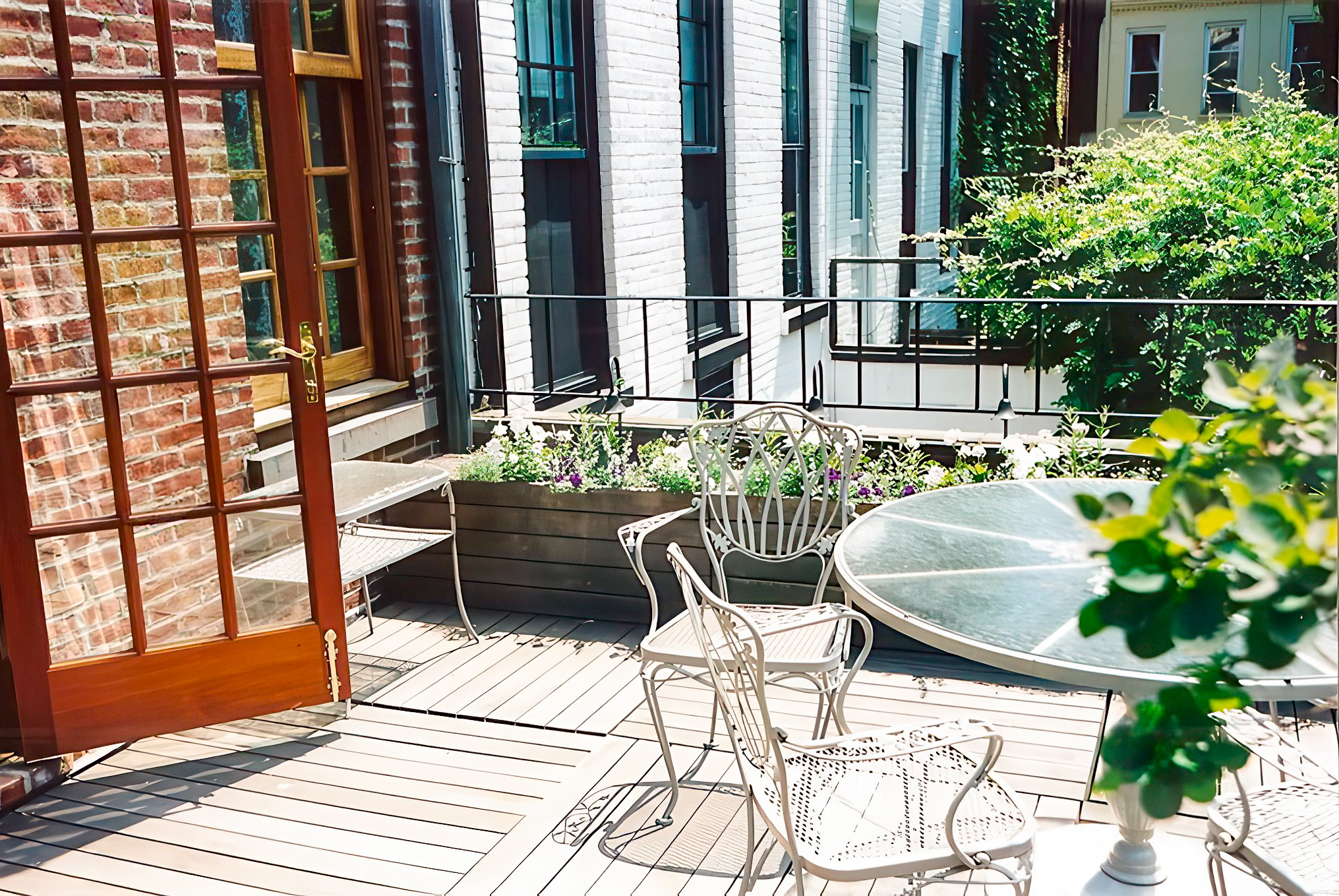 P. F. NYC Residence image 18