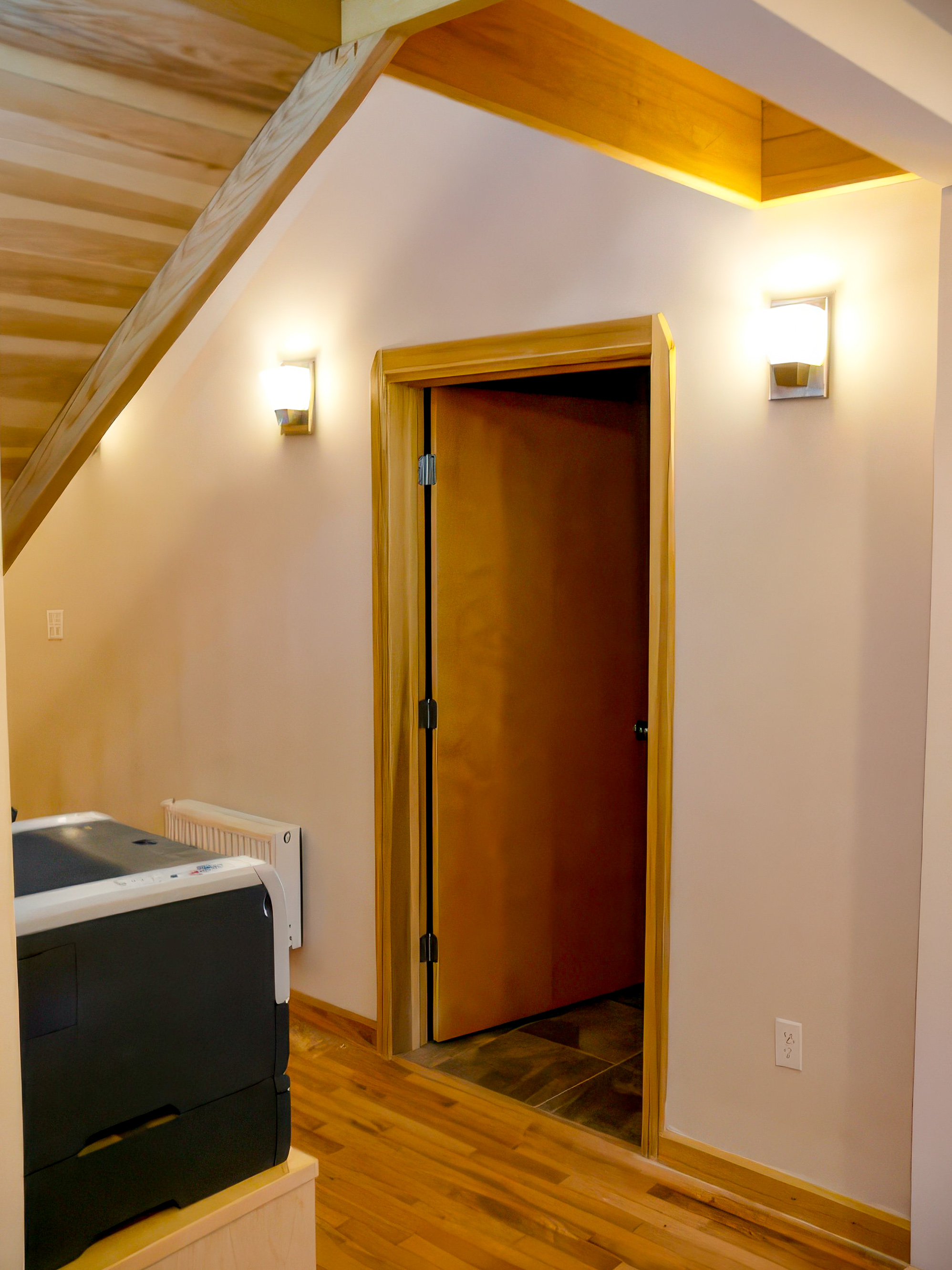 Triform Office image 13