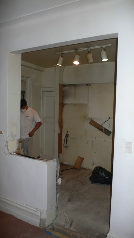 S. SC. Kitchen image 2