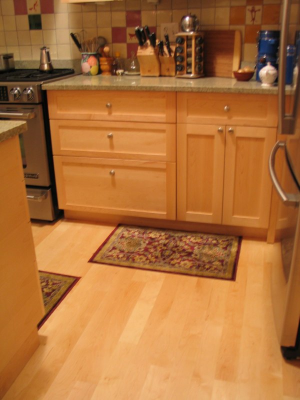 S. SC. Kitchen image 19