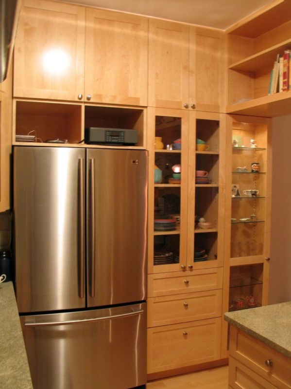 S. SC. Kitchen image 21