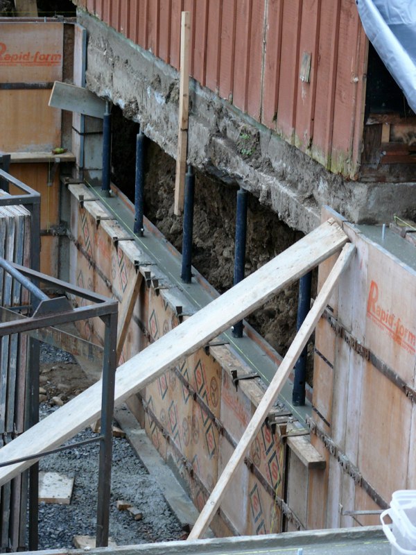 Triform Office image 17